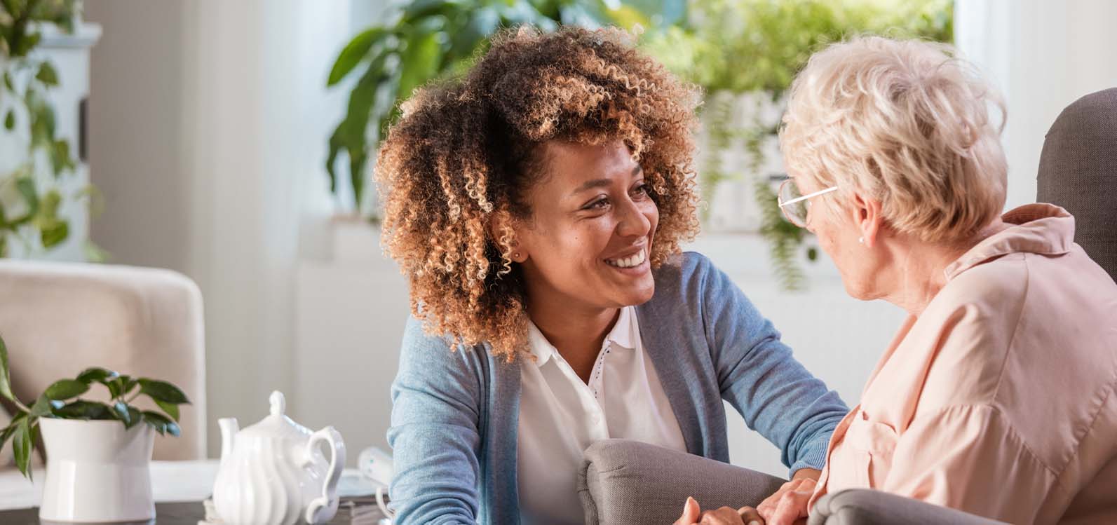 woman talking to her nurse